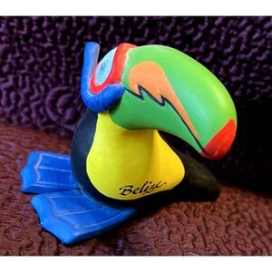 Vintage TOUCAN BIRD Folk Art Figurine Sculpture Hand Painted Belize Snorkel Bird